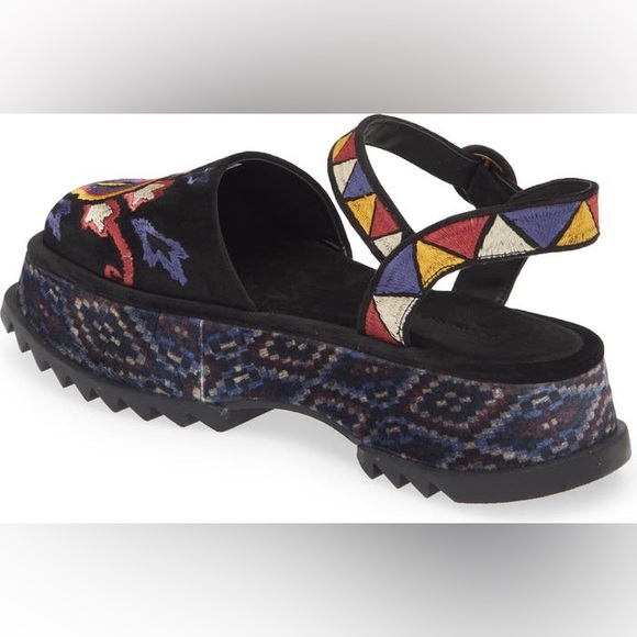FARM Rio Black Multicolor Embroidered Sandals - Picture 2 of 10